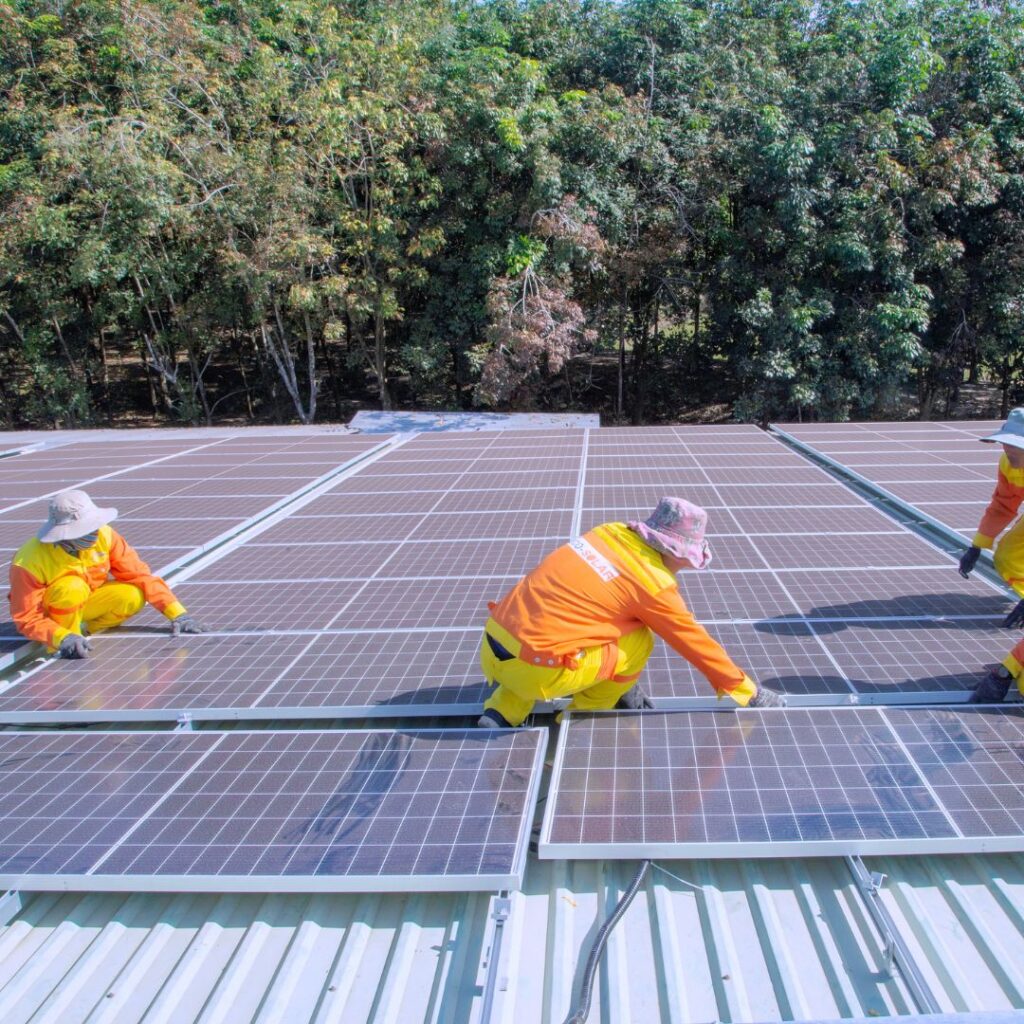 Commercial-Solar-Panel-Dealer-In-Lucknow