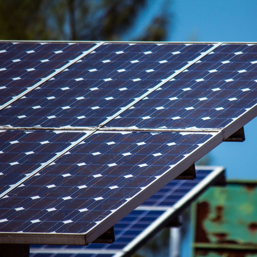 On-Grid-Solar-Panel-Dealer-In-Lucknow